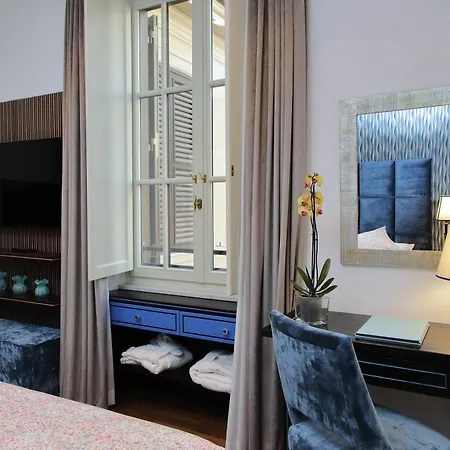Pirandello Luxury 아파트 *