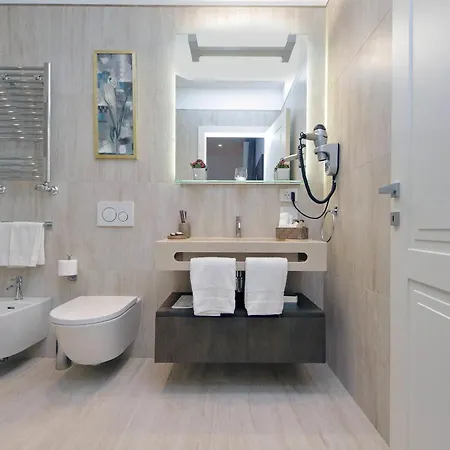 Pirandello Luxury *